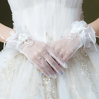 Елегантни сватбени ръкавици за младоженци Къса, бродирани с перли, рюшами, Тюлевая лента за пръстите на Дължина до китката