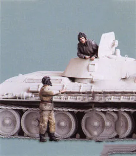 Фигурка от небоядисана смола в мащаб 1/35, съветския екипаж на танк, 2 фигурки, са подбрани фигурка